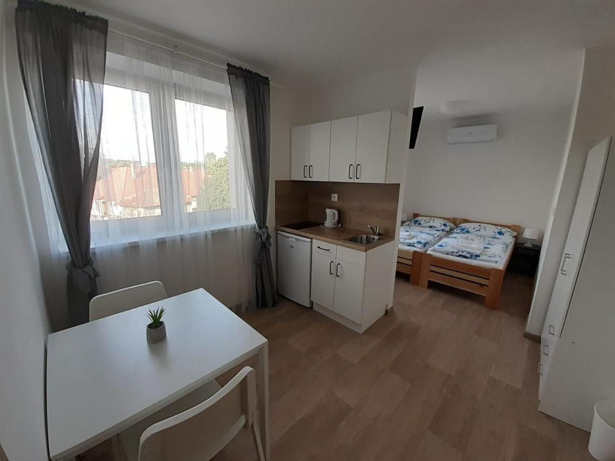 Valen Apartmany Valtice Exterior foto